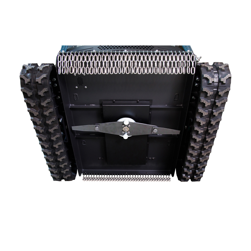 immagine vista da sotto (gruppo lama) del trinciaerba radiocomandato ATRC 7055