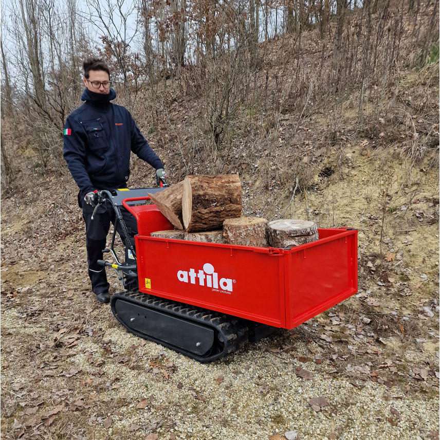 Immagine ambientata del Transporter a scoppio con cingoli ATT 500 C